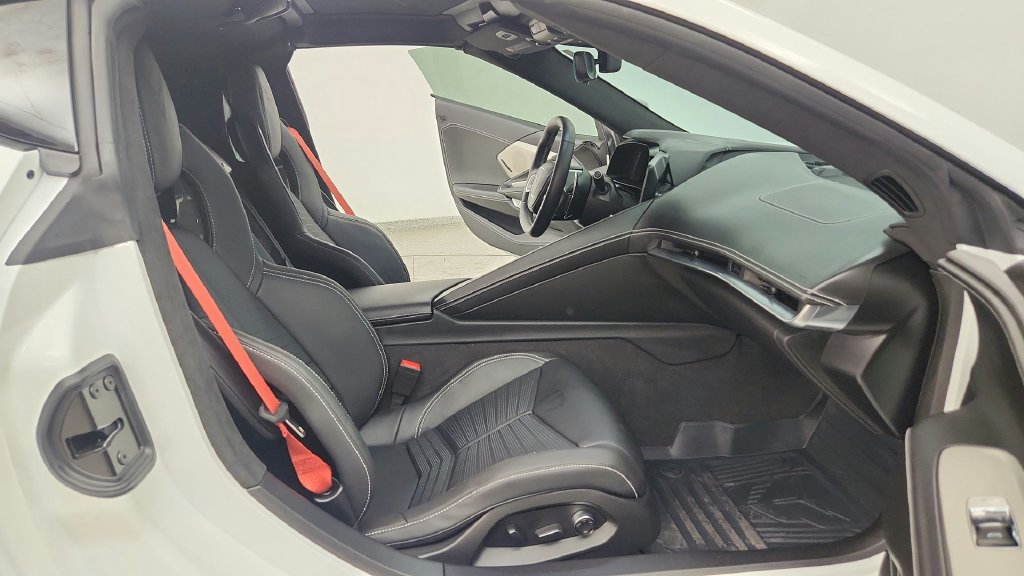 Used 2023 Chevrolet Corvette Stingray Premium Cpe w/ Z51 Performance Package RWD image 33