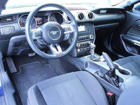 Used 2019 Ford Mustang Coupe RWD image 8