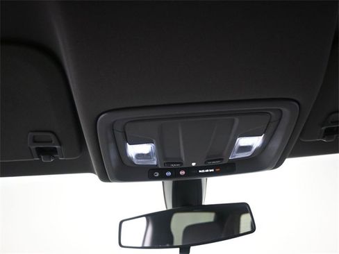 Used 2021 Chevrolet Silverado 1500 Custom image 18