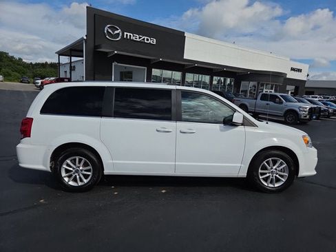 Used 2019 Dodge Grand Caravan SXT FWD image 6