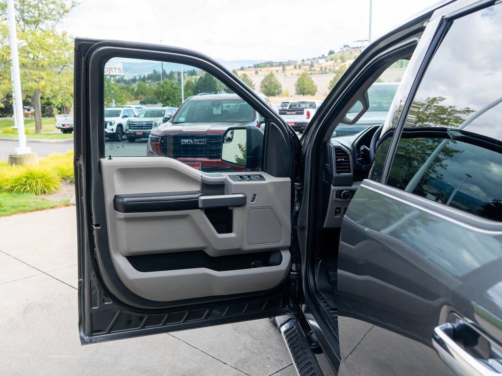 Used 2020 Ford F150 XLT w/ Equipment Group 302A Luxury RWD image 15
