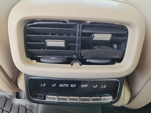 Used 2020 Mercedes-Benz GLS 450 4MATIC image 13