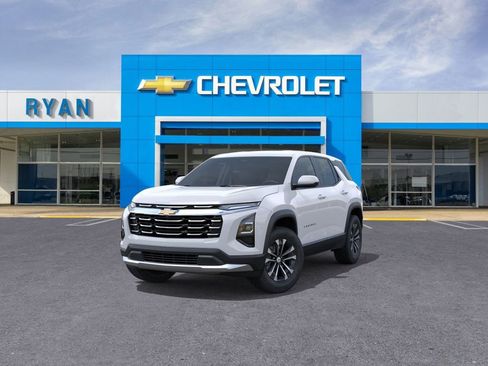 New 2026 Chevrolet Equinox LT w/ Convenience Package II image 8