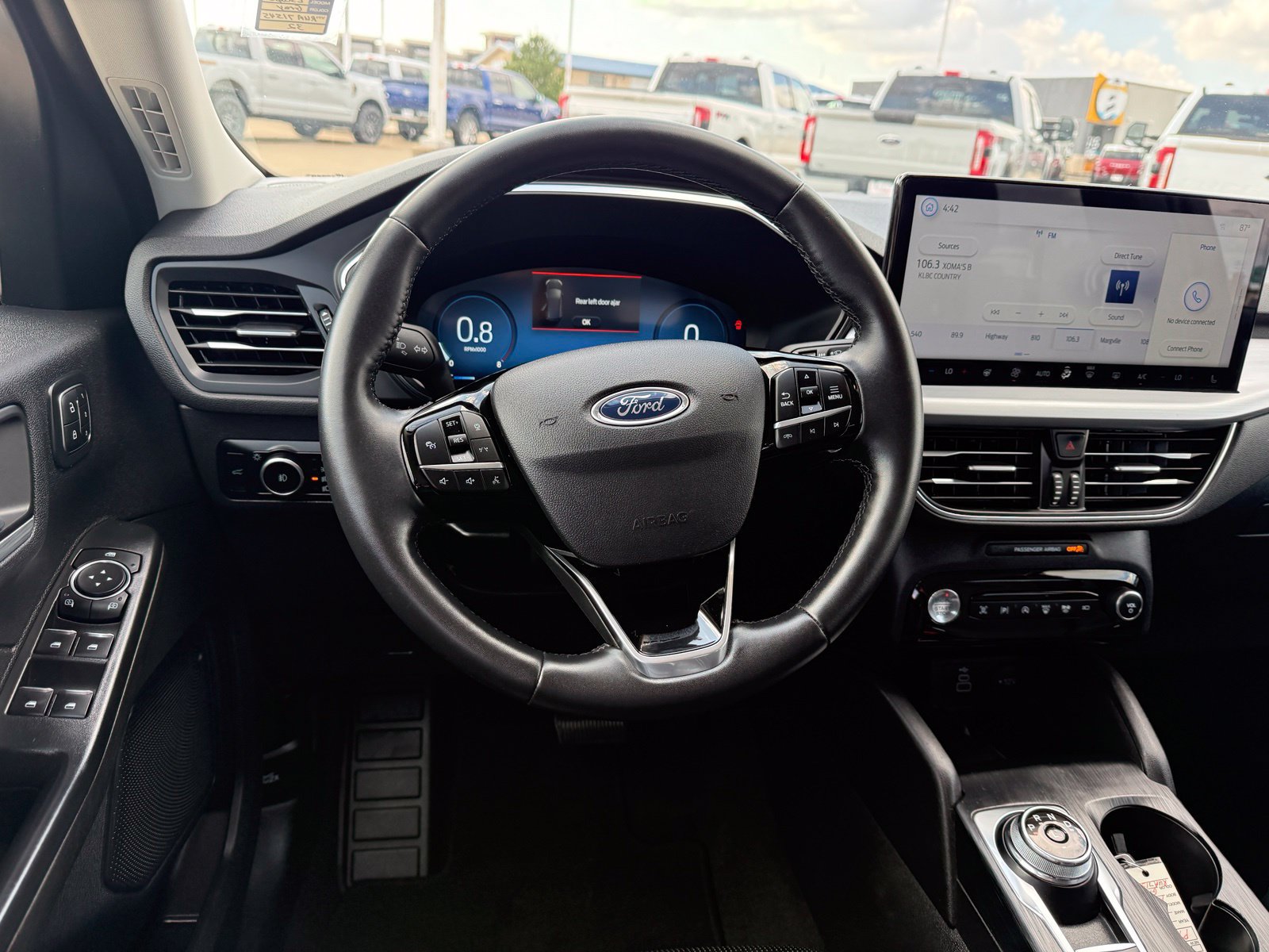 Certified 2024 Ford Escape Platinum AWD/4WD image 12