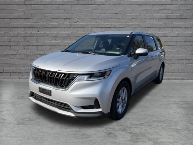 Used 2022 Kia Carnival LX FWD image 2