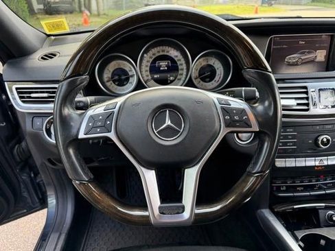 Used 2016 Mercedes-Benz E 400 Sedan image 24