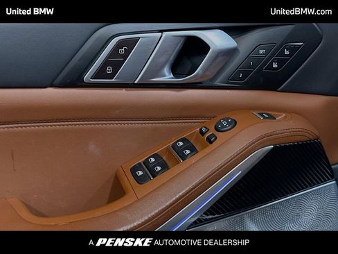 Used 2024 BMW X5 M60i AWD/4WD image 3