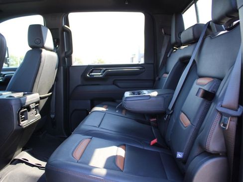 Used 2024 GMC Sierra 2500 AT4 w/ AT4 Premium Plus Package image 25