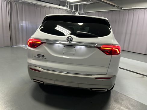 Used 2023 Buick Enclave Essence w/ Experience Buick Package FWD image 6