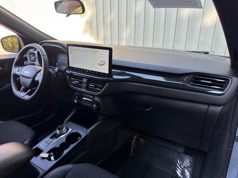 Used 2023 Ford Escape ST-Line w/ Tech Pack #1 FWD image 13