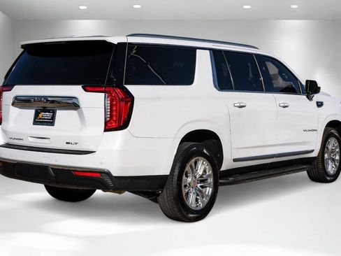 Used 2021 GMC Yukon XL SLT image 6