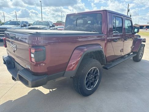 Used 2022 Jeep Gladiator Overland w/ Cold Weather Group AWD/4WD image 7