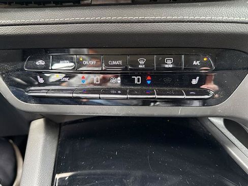 Used 2023 Buick Envision Preferred w/ Sport Touring Package AWD/4WD image 45