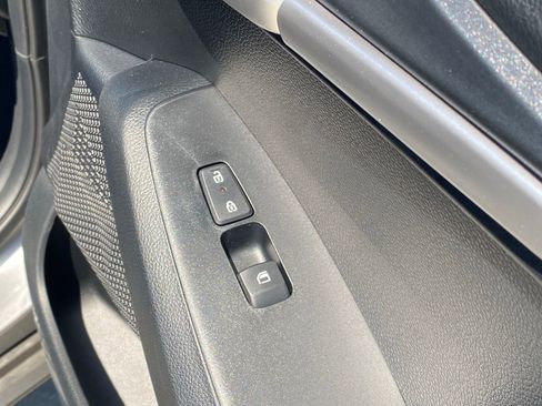 New 2026 Kia Seltos LX FWD image 25