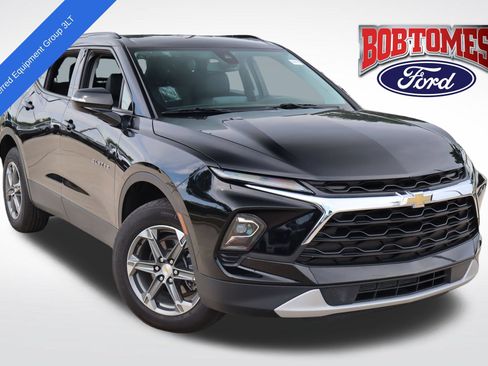 Used 2023 Chevrolet Blazer LT FWD image 1