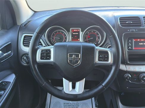 Used 2017 Dodge Journey SE w/ Flexible Seating Group FWD image 21