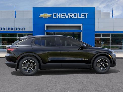 New 2026 Chevrolet Equinox EV LT image 29