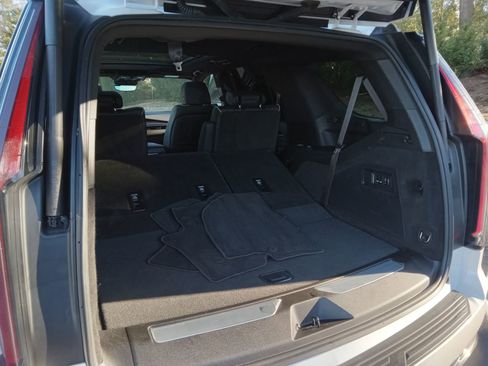 Certified 2024 Cadillac Escalade Sport image 27