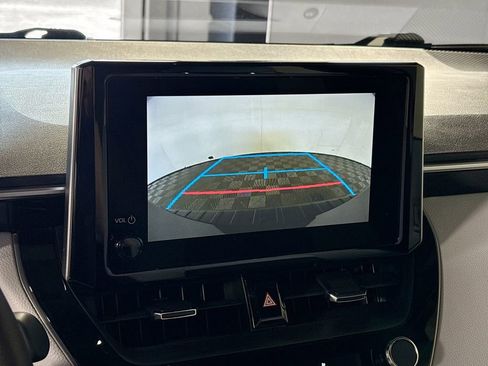 Used 2024 Toyota Corolla SE FWD image 16