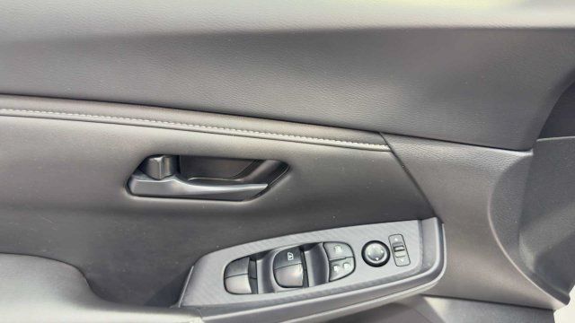 Used 2024 Nissan Sentra S FWD image 19