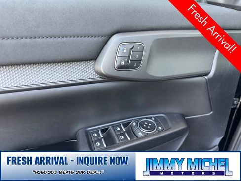 Used 2025 Ford Ranger Raptor AWD/4WD image 3