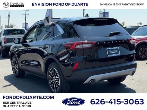 New 2025 Ford Escape SE image 8