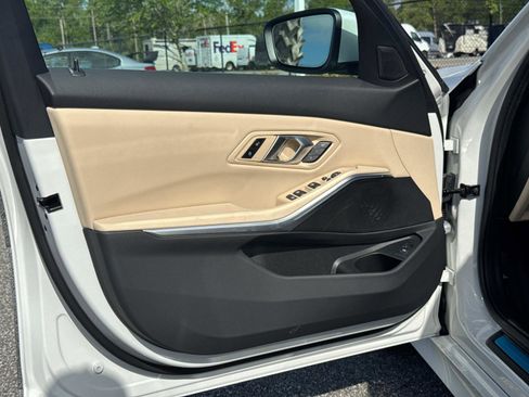 New 2025 BMW 330i xDrive Sedan w/ Premium Package image 17