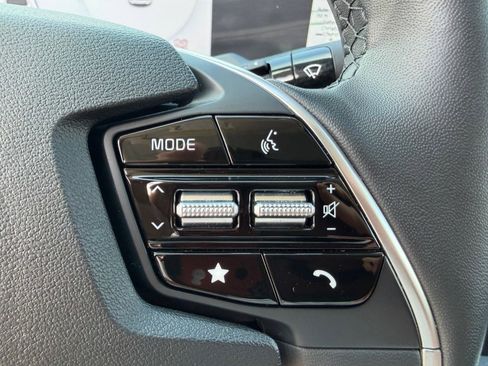 Used 2024 Kia EV6 Light AWD/4WD image 16