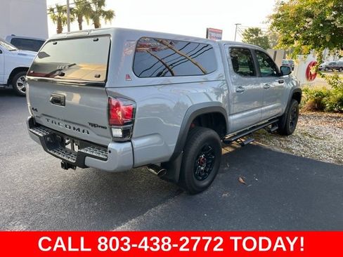 Used 2017 Toyota Tacoma TRD Pro AWD/4WD image 3