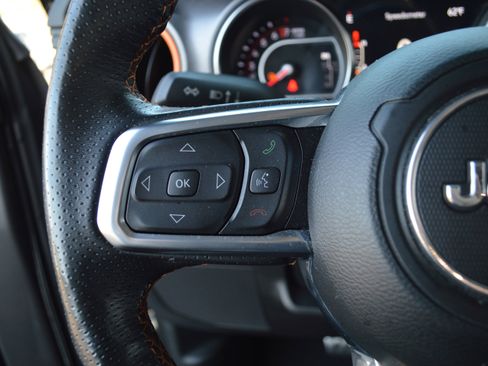 Used 2021 Jeep Gladiator Mojave image 15