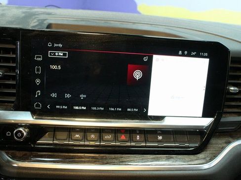 Used 2022 GMC Sierra 1500 SLE image 21