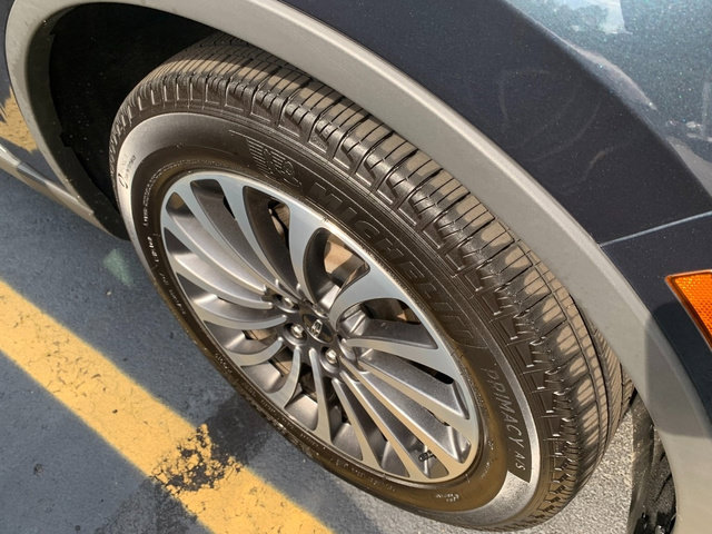 Certified 2024 Lincoln Aviator Reserve w/ Elements Package Plus AWD/4WD image 5