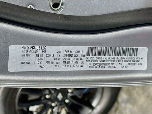 Used 2019 Dodge Journey SE w/ Connectivity Group FWD image 33