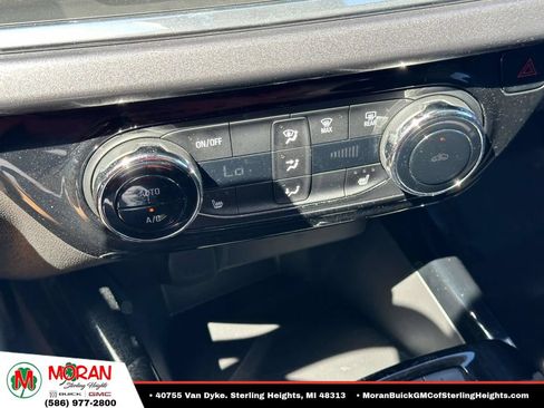 Used 2025 Chevrolet Trax ACTIV w/ Driver Confidence Package FWD image 27