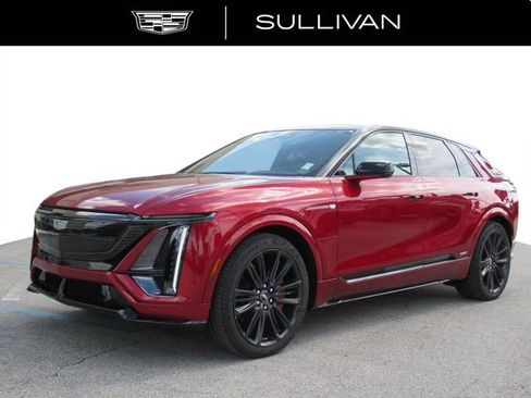 New 2026 Cadillac Lyriq V image 3