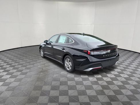 Used 2026 Hyundai Sonata SE FWD image 15