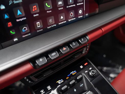 Used 2023 Porsche 911 Carrera 4S image 13