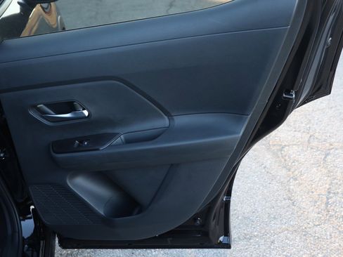 New 2026 Nissan Kicks SV image 19