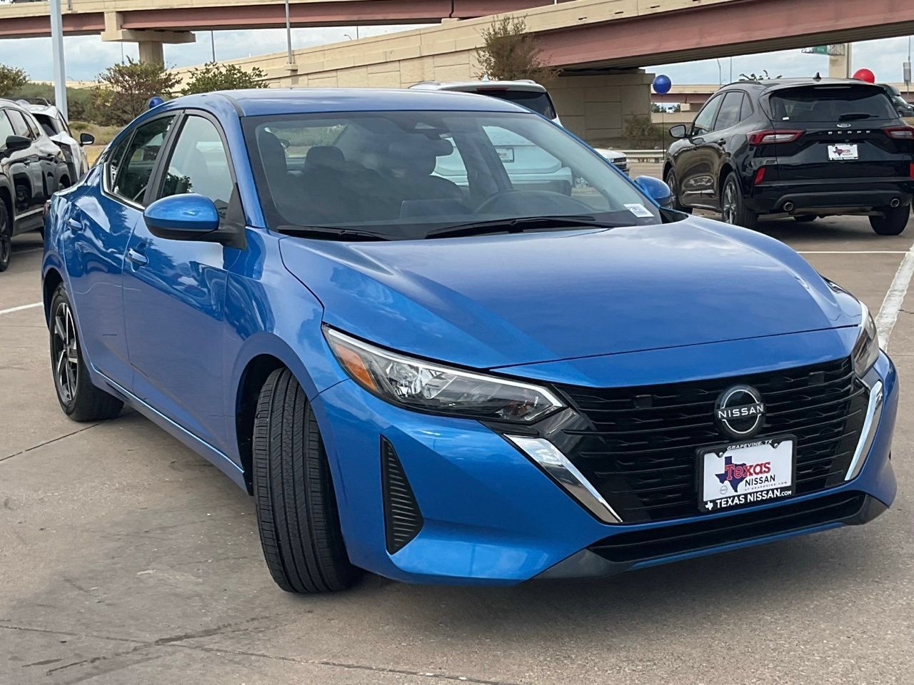 Used 2025 Nissan Sentra SV FWD image 3