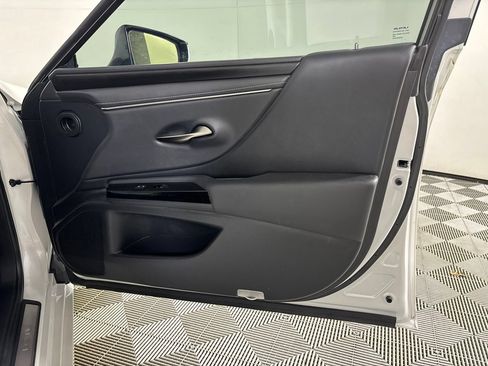 Used 2024 Lexus ES 350 w/ Premium Package FWD image 30