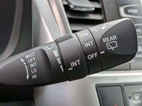 Used 2015 Toyota Highlander Limited Platinum image 10