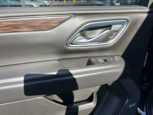 Used 2022 Chevrolet Tahoe Z71 w/ Luxury Package AWD/4WD image 52