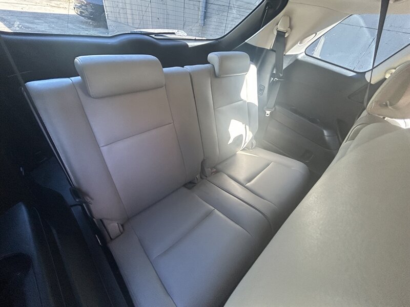 Used 2011 MAZDA CX-9 Touring w/ Moonroof & Bose Audio Pkg AWD/4WD image 12