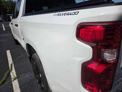 Used 2023 Chevrolet Silverado 1500 Custom RWD image 9