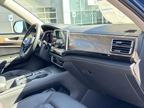 New 2026 Volkswagen Atlas SE image 23