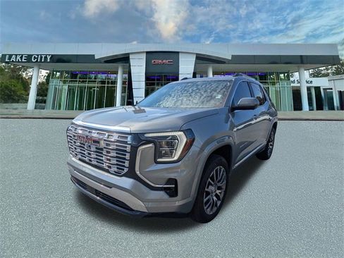 Used 2026 GMC Terrain Denali image 7