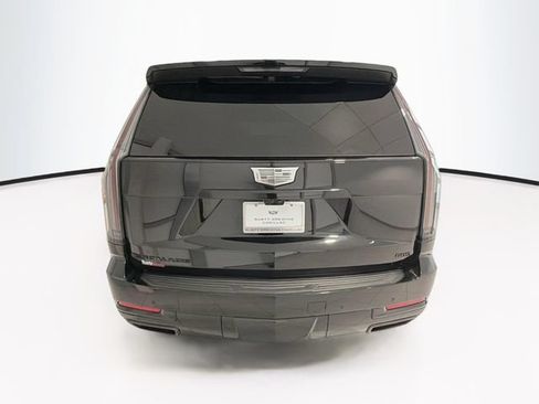Used 2025 Cadillac Escalade Sport Platinum w/ LPO, ONYX Package AWD/4WD image 5