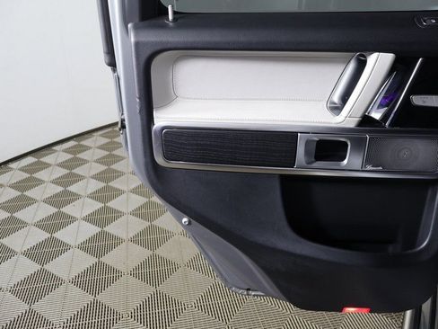 Used 2019 Mercedes-Benz G 63 AMG 4MATIC w/ Seat Comfort Package image 26