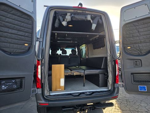 Used 2021 Mercedes-Benz Sprinter 2500 image 37