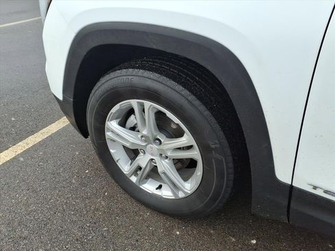 Certified 2023 GMC Terrain SLE w/ Driver Convenience Package image 12